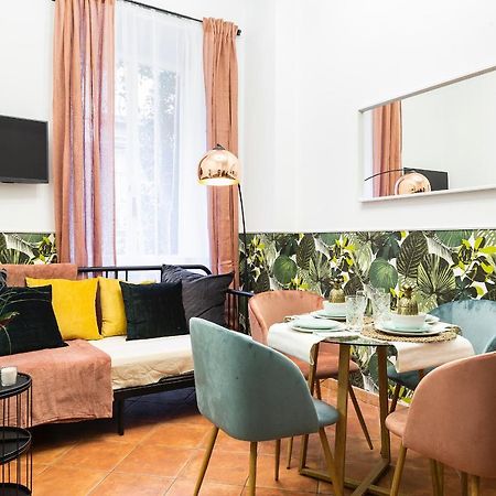 Monti Jungle Apartment - Urbana Rome Bagian luar foto
